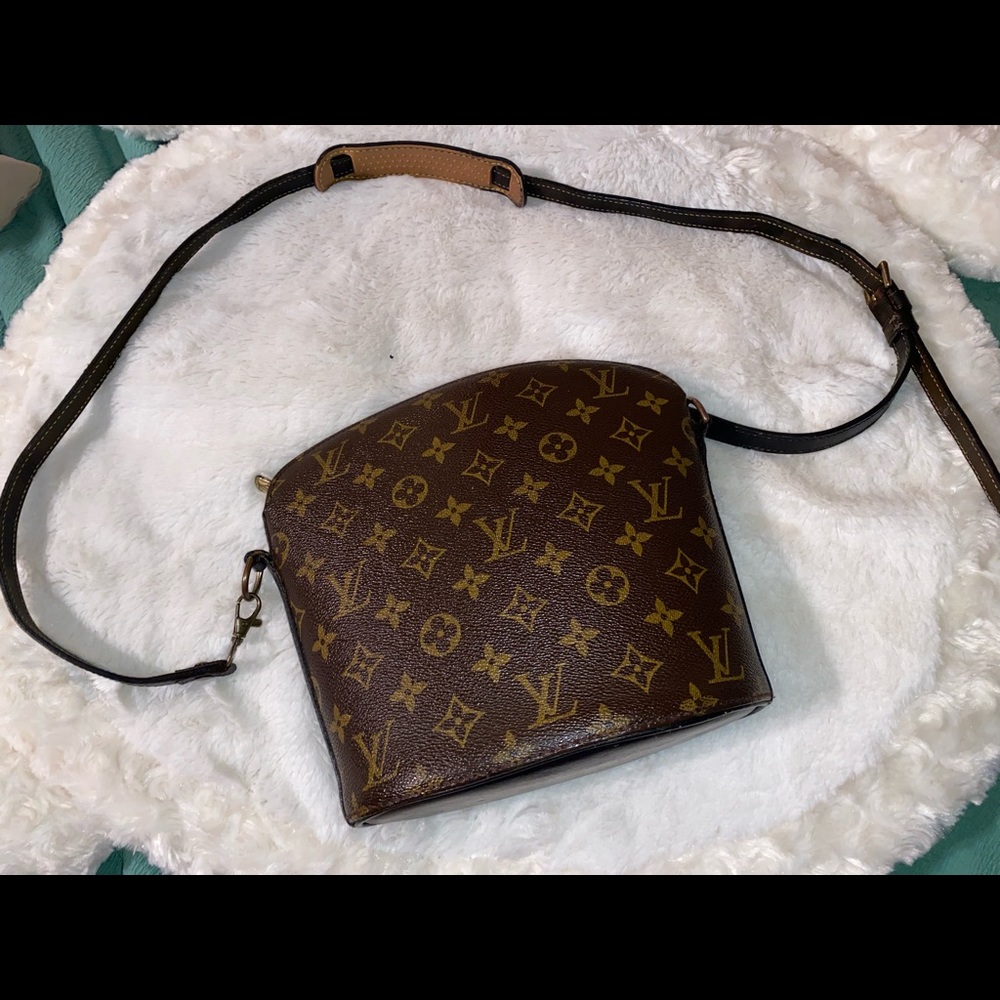 Authentic Louis Vuitton Drouot Handbag